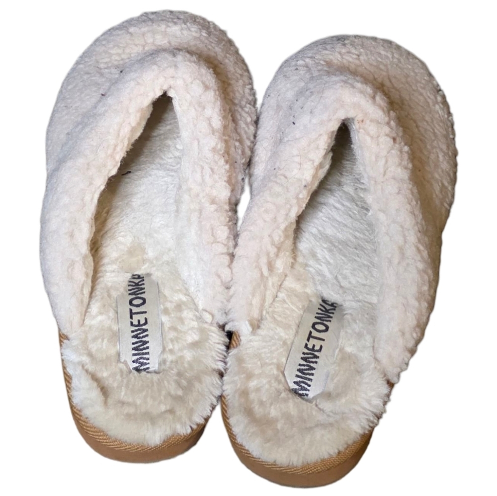Minnetonka Faux Fur Lined Slip-On Slippers Women’s Size 8 M Cozy Indoor Shoes